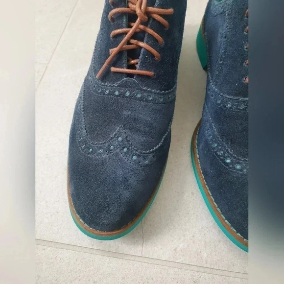Cole Haan Women's Oxford suede blue - Picture 3 of 8